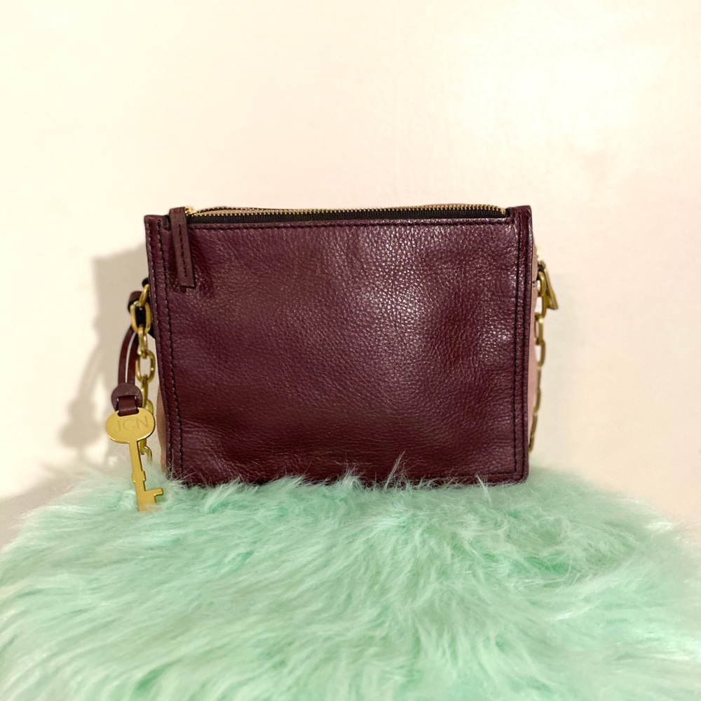 💜Fossil💜Leather/Suede Crossbody w/ Gold Chain